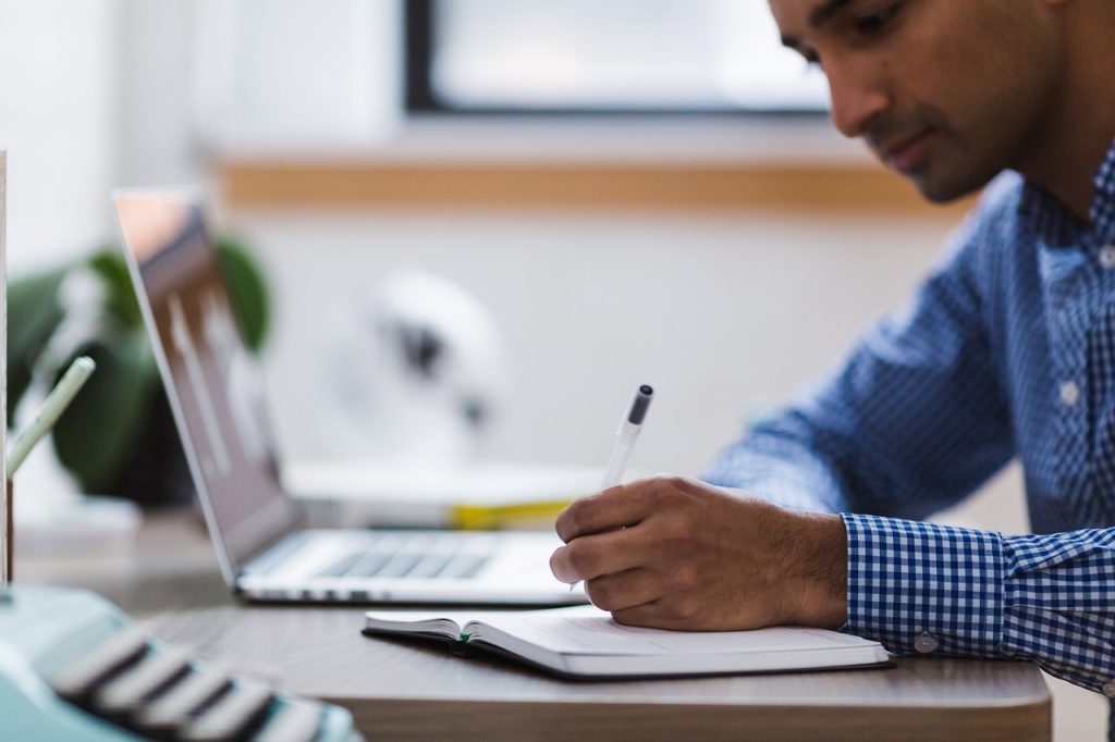Online-Lernen für Studierende optimieren leicht gemacht Beitragsbild zum Online-lernen