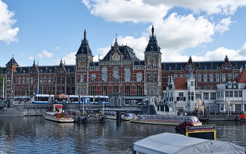 Studieren an der Amsterdam University of Applied Sciences Beitragsbild zum studieren an der Amsterdam University of Applied Sciences
