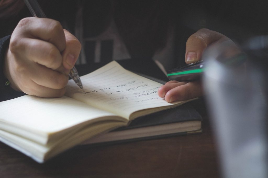 Beitragsbild zum Thema Studium auf Englisch